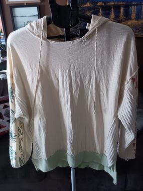 Three Bird Nest Cream Hooded Pullover with Mint Hem and Printed Sleeves
